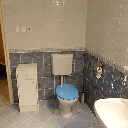 Csilla Apartman Apartament *