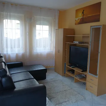 Csilla Apartman Apartament Siófok