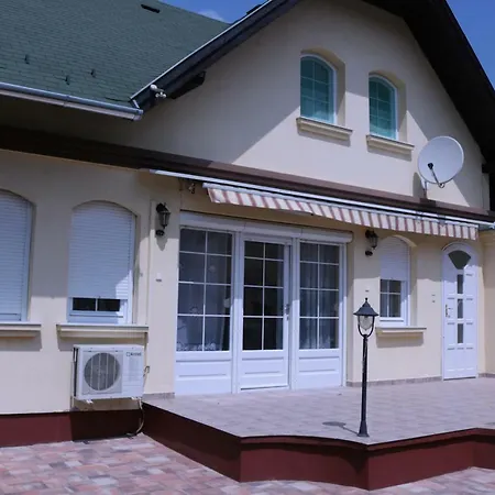 Csilla Apartman * Siófok